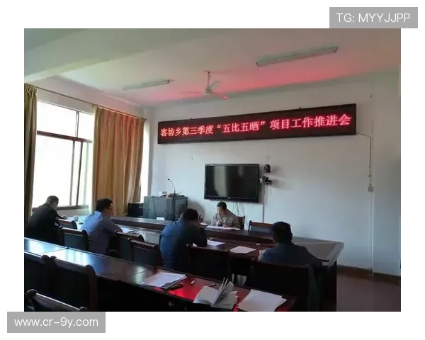 全面探讨足球脚下技术粗糙问题的形成原因与改进方向路径分析研究 全面探讨足球脚下技术粗糙问题的形成原因与改进方向路径分析研究